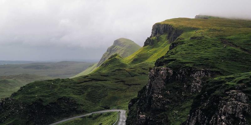 建筑设备、水泥与钢材:现代建筑三大支柱的深度解析与应用指南